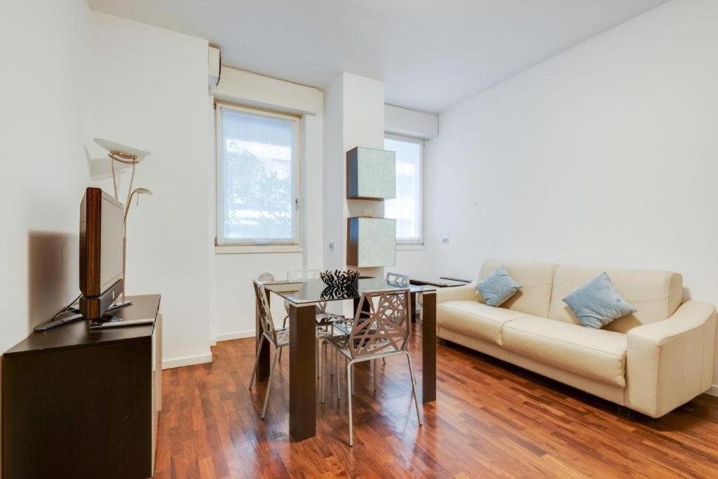 Amazing Apt In The Heart Of Pta Venezia 밀라노 외부 사진